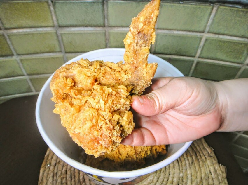 【美食】「吮指王 KING 新店三民店」，新店炸雞推薦、新店雞排推薦、耕莘醫院美食推薦 (附菜單)