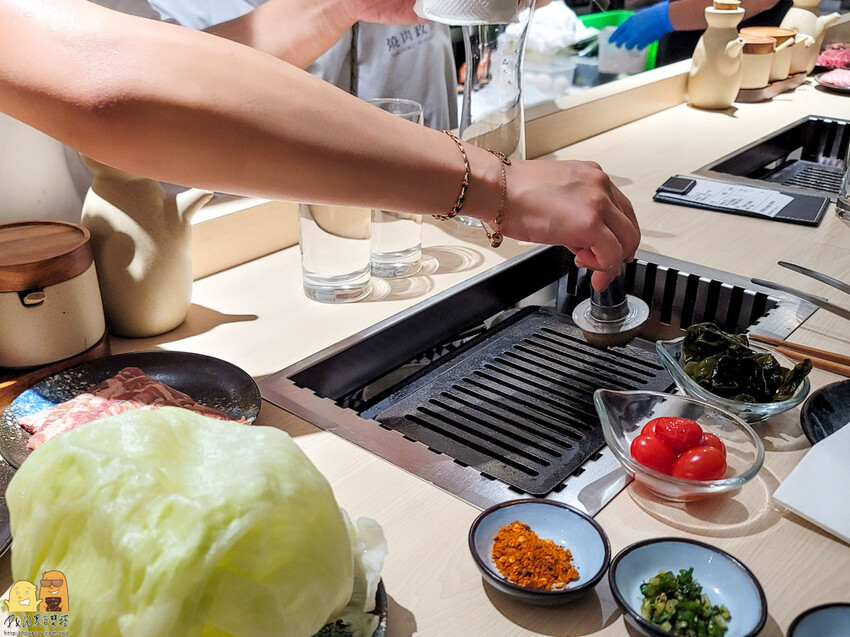 台北東區平價個人燒烤-燒肉政宗YAKINIKU MASAMUNE，路易奇電力公司新品牌，推美國熟成橫膈膜跟月見雞肉棒子