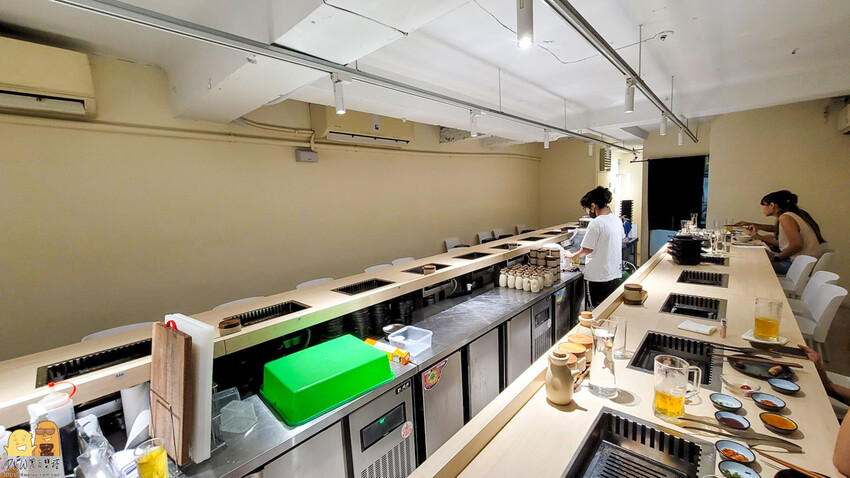 台北東區平價個人燒烤-燒肉政宗YAKINIKU MASAMUNE，路易奇電力公司新品牌，推美國熟成橫膈膜跟月見雞肉棒子