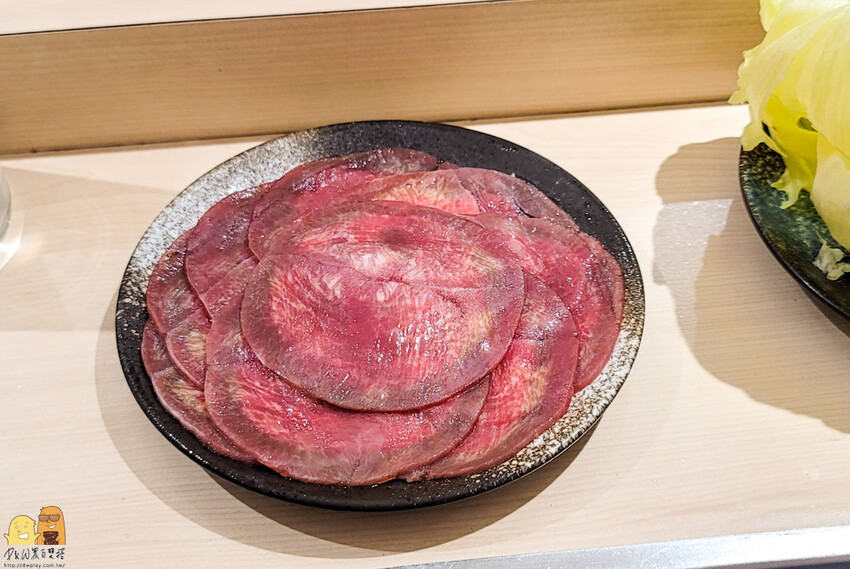 台北東區平價個人燒烤-燒肉政宗YAKINIKU MASAMUNE，路易奇電力公司新品牌，推美國熟成橫膈膜跟月見雞肉棒子
