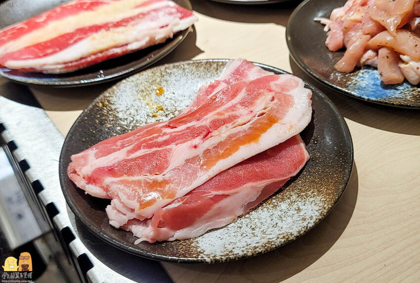 台北東區平價個人燒烤-燒肉政宗YAKINIKU MASAMUNE，路易奇電力公司新品牌，推美國熟成橫膈膜跟月見雞肉棒子