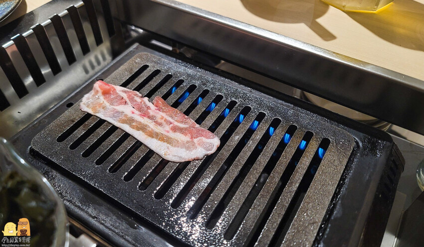 台北東區平價個人燒烤-燒肉政宗YAKINIKU MASAMUNE，路易奇電力公司新品牌，推美國熟成橫膈膜跟月見雞肉棒子