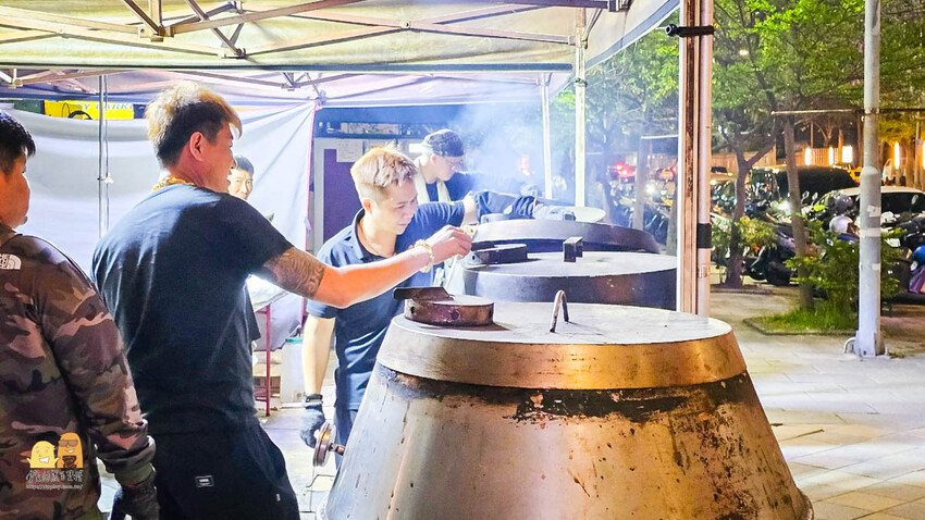 宜蘭縣壯圍鄉大仁哥蔗香脆皮桶仔雞開箱!全省巡迴風靡網路團購烤雞，教你如何訂購烤雞