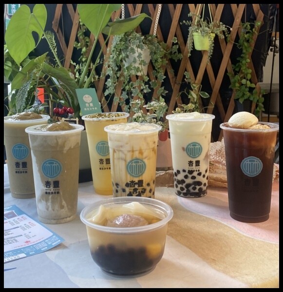 【台中綠豆沙/綠豆沙牛奶推薦】台中老牌綠豆沙【杏豐/双木林 綠豆沙牛奶】在東興路上開了全新門市啦!杯杯