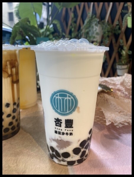 【台中綠豆沙/綠豆沙牛奶推薦】台中老牌綠豆沙【杏豐/双木林 綠豆沙牛奶】在東興路上開了全新門市啦!杯杯