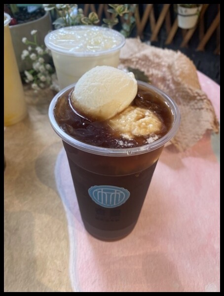 【台中綠豆沙/綠豆沙牛奶推薦】台中老牌綠豆沙【杏豐/双木林 綠豆沙牛奶】在東興路上開了全新門市啦!杯杯