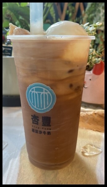 【台中綠豆沙/綠豆沙牛奶推薦】台中老牌綠豆沙【杏豐/双木林 綠豆沙牛奶】在東興路上開了全新門市啦!杯杯