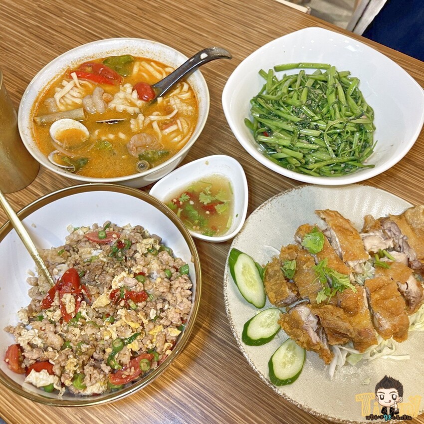 小資族百來元就能吃到現點現做泰式簡餐😎