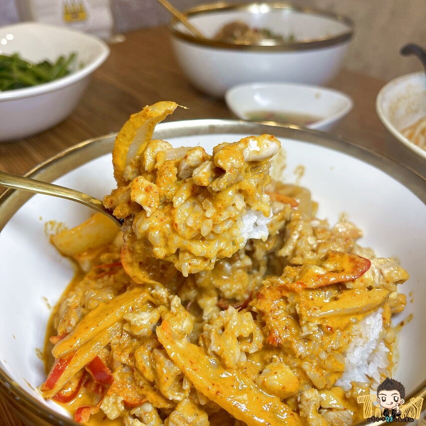 小資族百來元就能吃到現點現做泰式簡餐😎