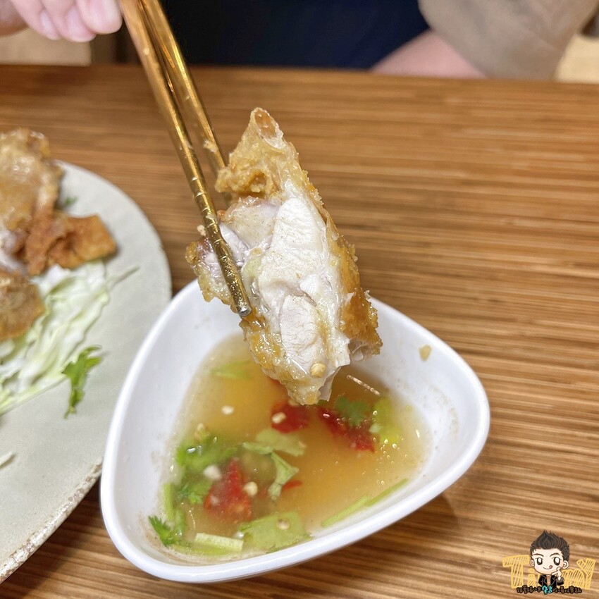 小資族百來元就能吃到現點現做泰式簡餐😎