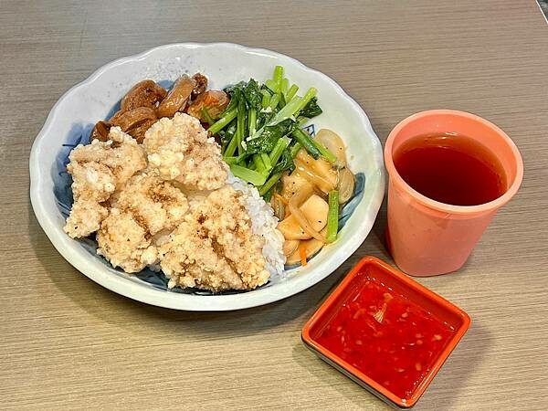 (三重便當)柴霸煮~2023新開幕三重便當新選擇!蒜泥白肉量 (三重便當)柴霸煮~2023新開幕三重便當新選擇!蒜泥白肉量