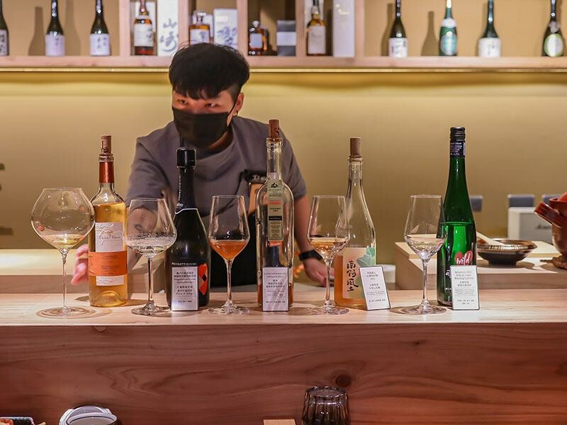 竹北裏月·晴酒新體驗:日式靜謐環境中品味中式料理。