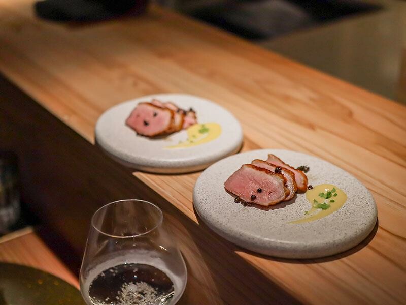 竹北裏月·晴酒新體驗:日式靜謐環境中品味中式料理。