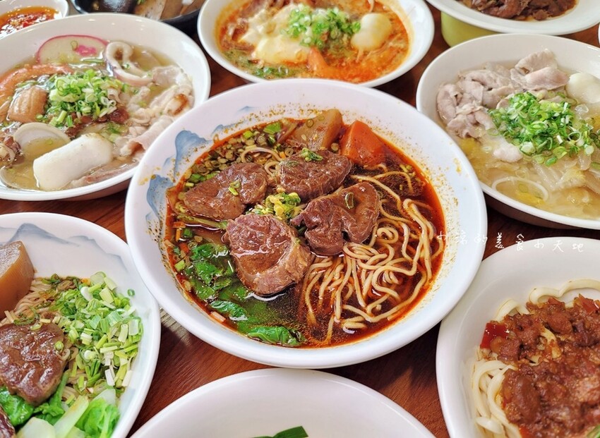 台中五權路上文青溫馨麵店|呷麵、呷飯、切滷味,用料實在CP值高的好吃麵店!