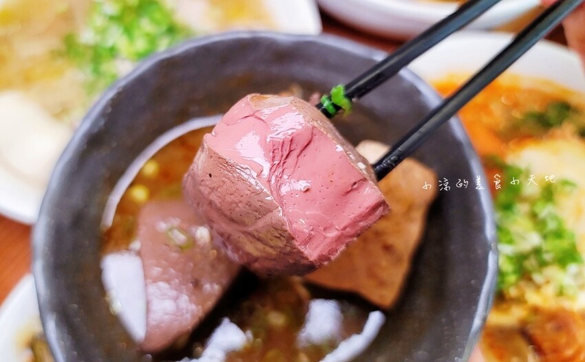 台中五權路上文青溫馨麵店|呷麵、呷飯、切滷味,用料實在CP值高的好吃麵店!