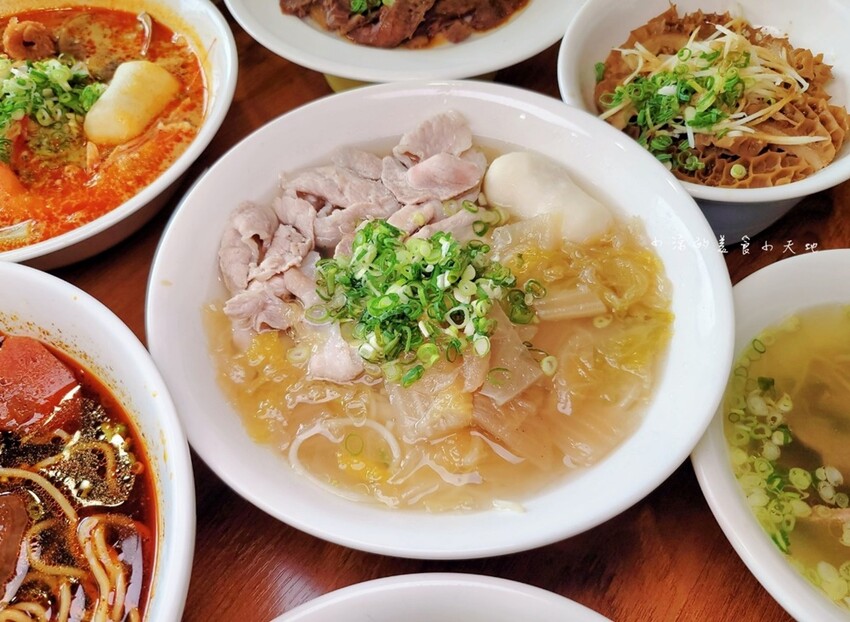 台中五權路上文青溫馨麵店|呷麵、呷飯、切滷味,用料實在CP值高的好吃麵店!