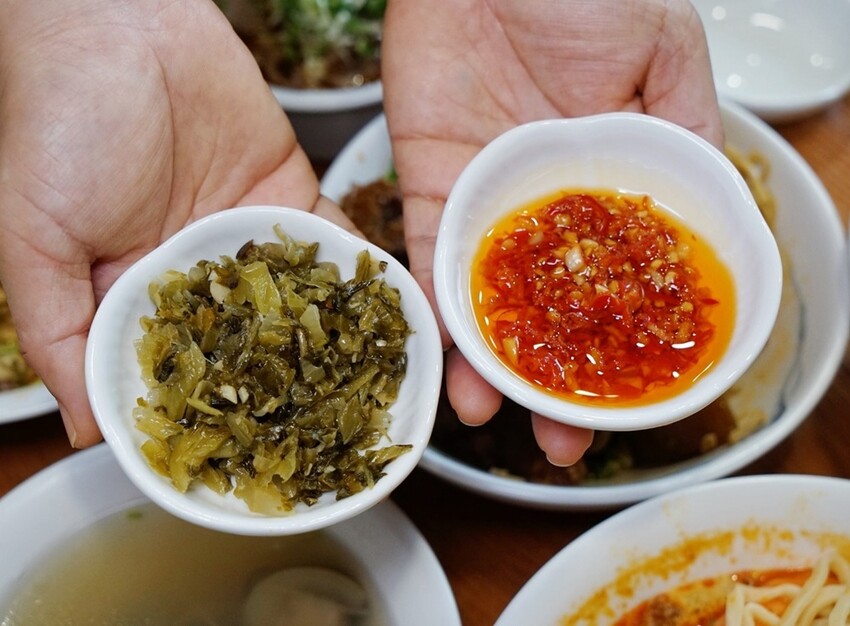 台中五權路上文青溫馨麵店|呷麵、呷飯、切滷味,用料實在CP值高的好吃麵店!