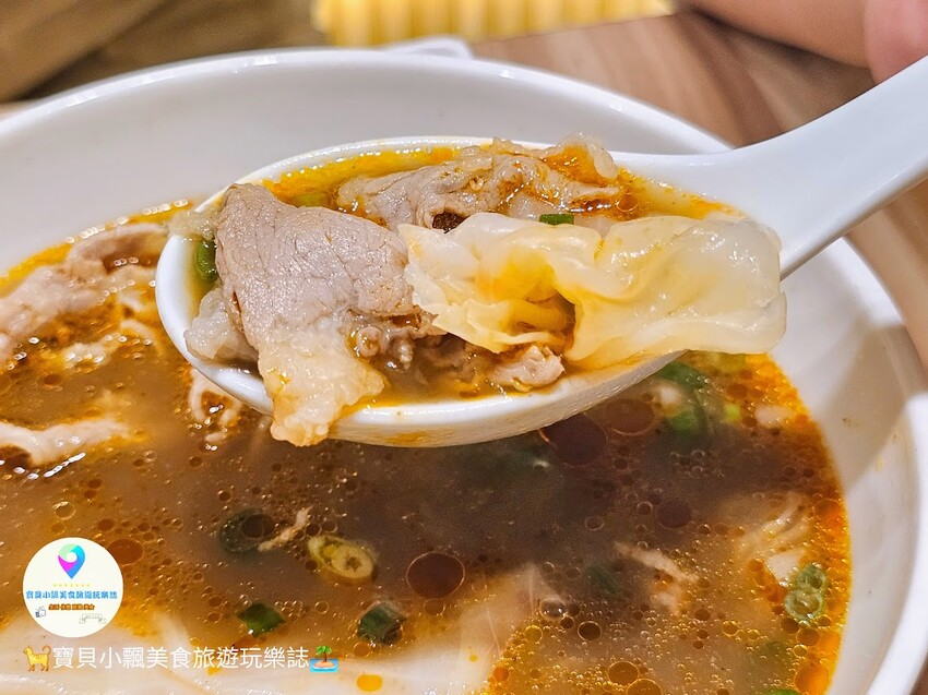 桃園市中壢區[食]桃園 大師兄銷魂麵舖 Q彈手工麵條拌上特調醬汁清爽開胃，炎炎夏日也能讓食慾大開~