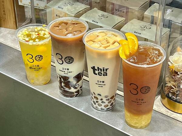 （台中飲料）三十茶台中逢甲店～超狂買一送一連續5週！烏龍凍古