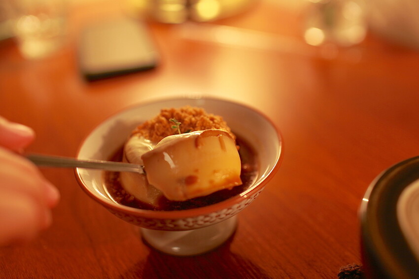 台南市北區吃。台南|北區。「稲満珈琲 Inamitsu Cafe」寵物友善餐廳,征戰世界各地咖啡拉花冠軍,隱身在巷弄老宅美味