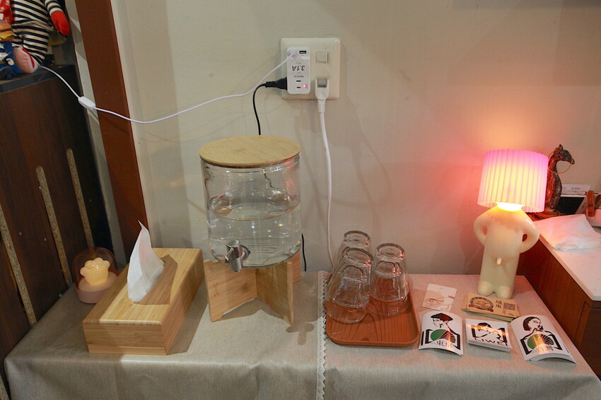 台南市北區吃。台南|北區。「稲満珈琲 Inamitsu Cafe」寵物友善餐廳,征戰世界各地咖啡拉花冠軍,隱身在巷弄老宅美味