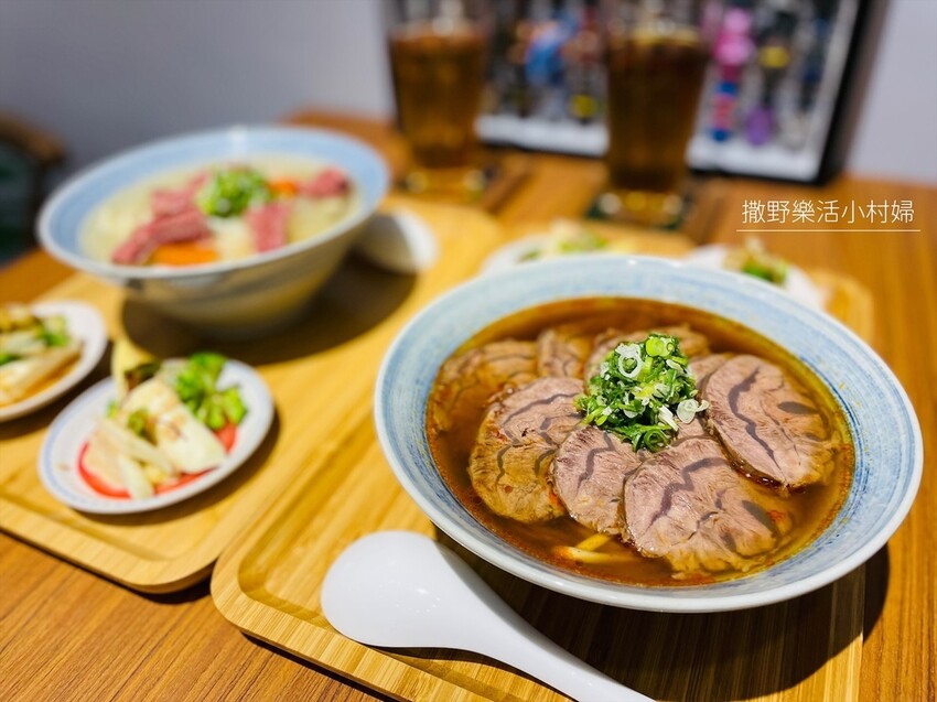 宜蘭》隱藏巷弄裡的文青老宅牛肉麵《宜吃牛》大吉大利諸事順利，