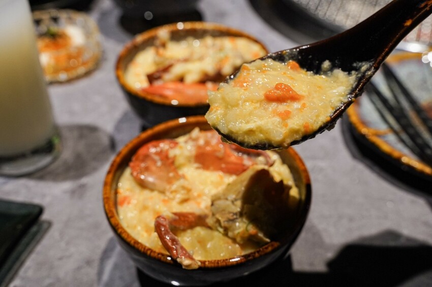 高雄美食｜新開幕黑色系質感燒肉/活體海鮮應有盡有私廚料理超好