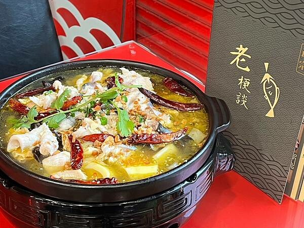 （員林美食）老梗談鐵鍋燉魚～魚肉先蒸後燉鮮甜美味！熊掌鮮青椒