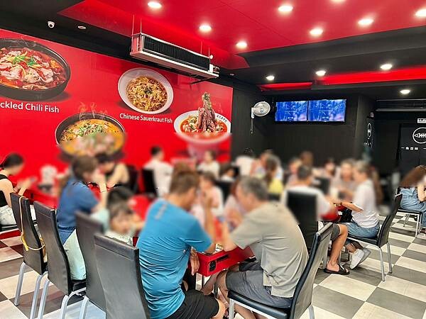 （員林美食）老梗談鐵鍋燉魚～魚肉先蒸後燉鮮甜美味！熊掌鮮青椒