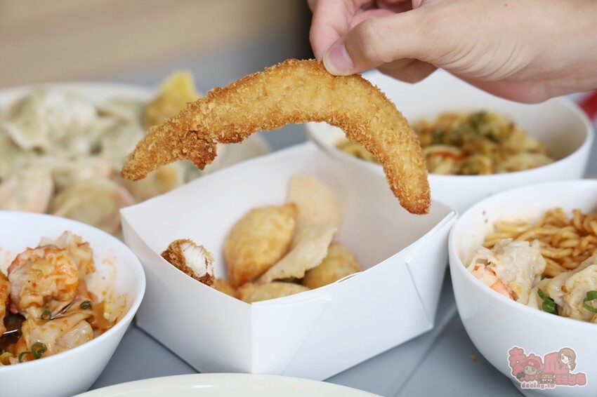 【台南美食】左下餃！隱藏在住宅區內的水餃專賣店，獨特的椒麻酸豆水餃有特色，紅油炒手更是激推~ - 熱血玩台南。跳躍新世界