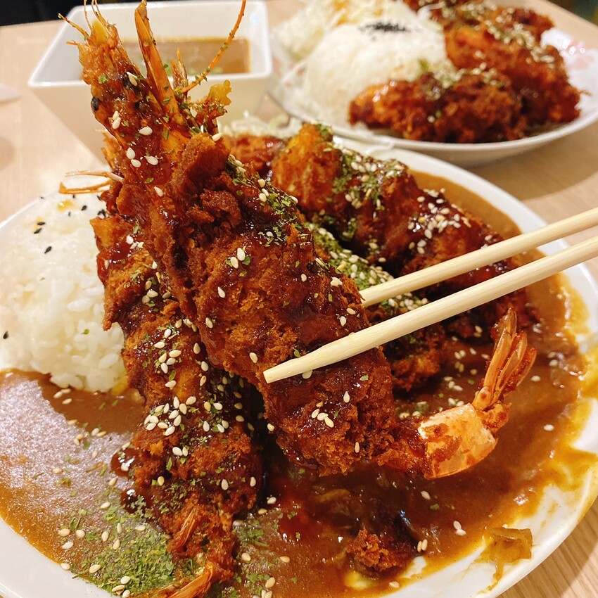 桃園平鎮早午餐推薦—晏朝食，超厚實餡料滿滿的起司豬排三明治和手打肉排漢堡吃過的人都讚不絕口