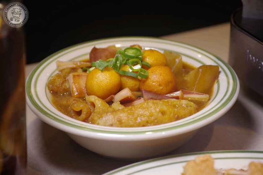 台北市南港區【 南港茶餐廳 】沒想到在台灣就能吃到香港老師傅的味道,1個人也可以吃到好吃的香港打邊爐,旺角牛肉香菜