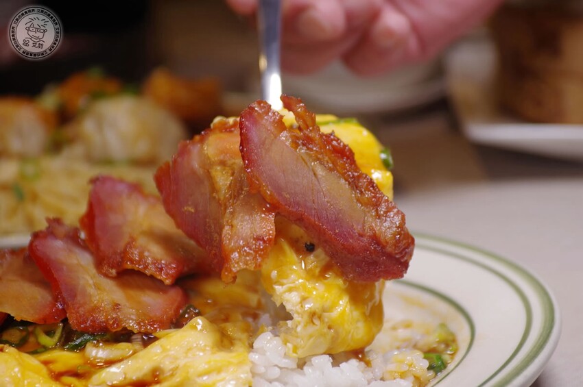台北市南港區【 南港茶餐廳 】沒想到在台灣就能吃到香港老師傅的味道,1個人也可以吃到好吃的香港打邊爐,旺角牛肉香菜