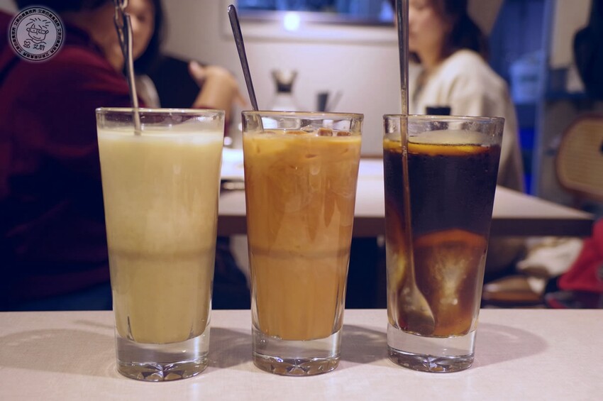 台北市南港區【 南港茶餐廳 】沒想到在台灣就能吃到香港老師傅的味道,1個人也可以吃到好吃的香港打邊爐,旺角牛肉香菜