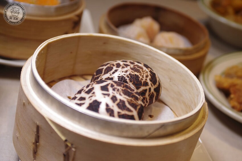 台北市南港區【 南港茶餐廳 】沒想到在台灣就能吃到香港老師傅的味道,1個人也可以吃到好吃的香港打邊爐,旺角牛肉香菜