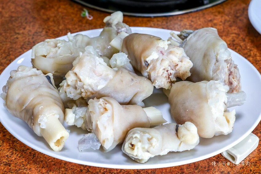 桃園市中壢區【桃園中壢美食】江家羊肉，電話超難訂位的羊肉爐推薦