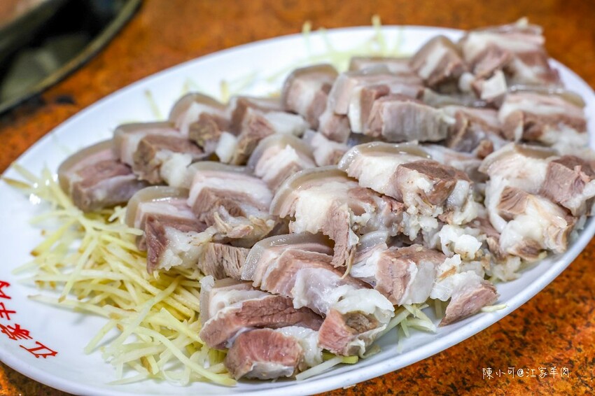 桃園市中壢區【桃園中壢美食】江家羊肉，電話超難訂位的羊肉爐推薦