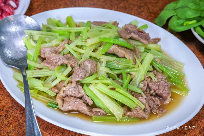 桃園市中壢區【桃園中壢美食】江家羊肉，電話超難訂位的羊肉爐推薦