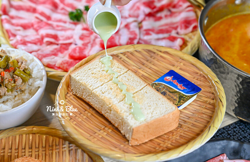 鍋泰山，台中大里美食推薦，泰式火鍋328元起野菜吃到飽、自助吧超豐盛 @Nini and Blue  玩樂食記