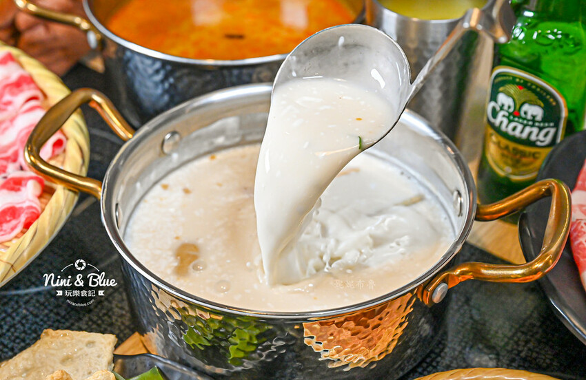 鍋泰山，台中大里美食推薦，泰式火鍋328元起野菜吃到飽、自助吧超豐盛 @Nini and Blue  玩樂食記