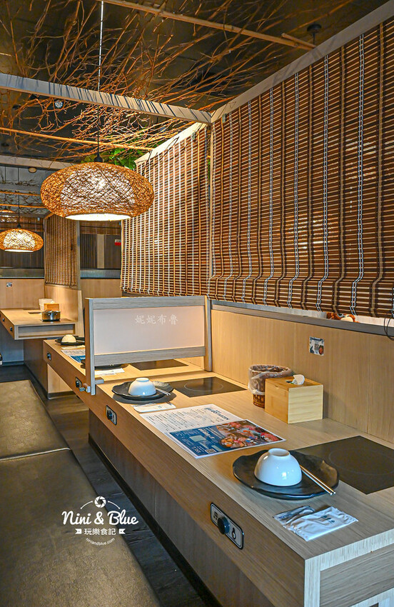 鍋泰山，台中大里美食推薦，泰式火鍋328元起野菜吃到飽、自助吧超豐盛 @Nini and Blue  玩樂食記