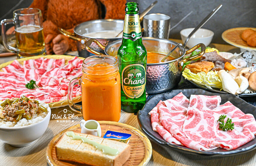 鍋泰山，台中大里美食推薦，泰式火鍋328元起野菜吃到飽、自助吧超豐盛 @Nini and Blue  玩樂食記