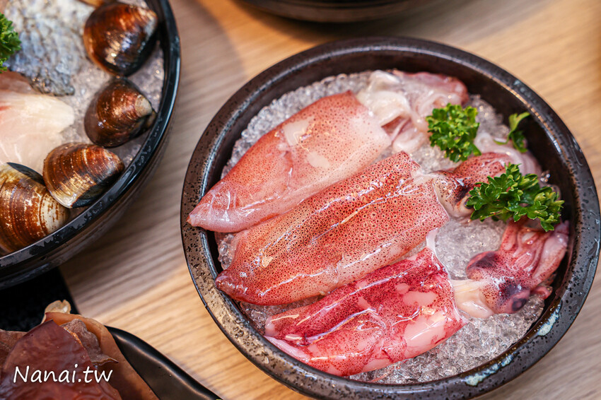 鍋泰山南洋鍋物台中大里店,超過30種蔬菜自助吧任你吃,冰淇淋、白飯、飲料通通有