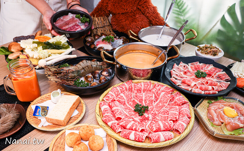 鍋泰山南洋鍋物台中大里店,超過30種蔬菜自助吧任你吃,冰淇淋、白飯、飲料通通有