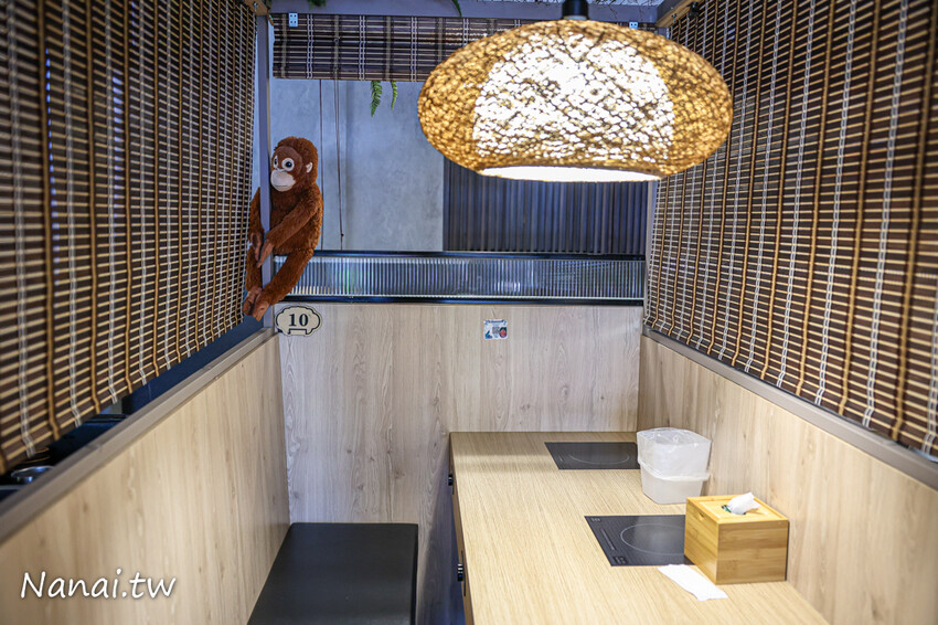 鍋泰山南洋鍋物台中大里店,超過30種蔬菜自助吧任你吃,冰淇淋、白飯、飲料通通有