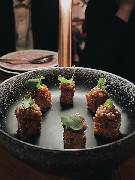 台北市大安區大安酒吧-----充滿港式街頭味道的九鳥私館