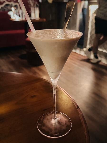 台北市大安區大安酒吧-----充滿港式街頭味道的九鳥私館