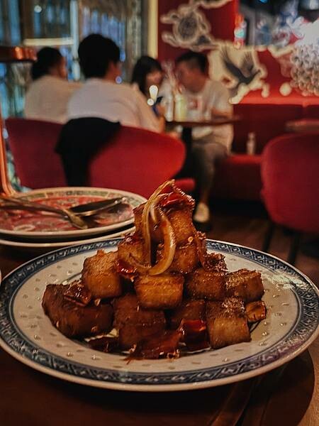 台北市大安區大安酒吧-----充滿港式街頭味道的九鳥私館