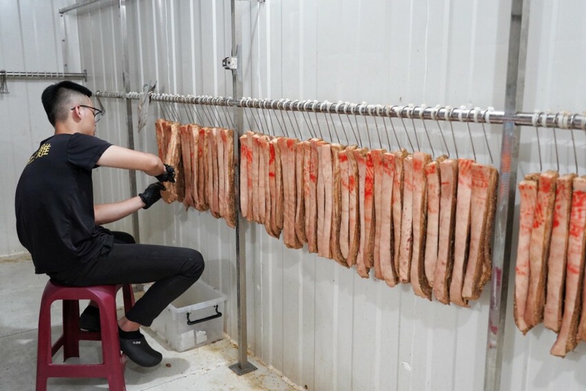 週末兩天才吃得到！一天限量60條，整條現烤超脆口．加入會員打88折好划算～