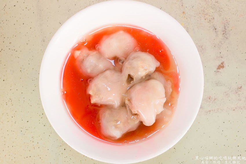 高雄鳳山︱李家肉圓　五元一口，清爽潤澤、晶亮小巧的古早味清蒸肉圓！